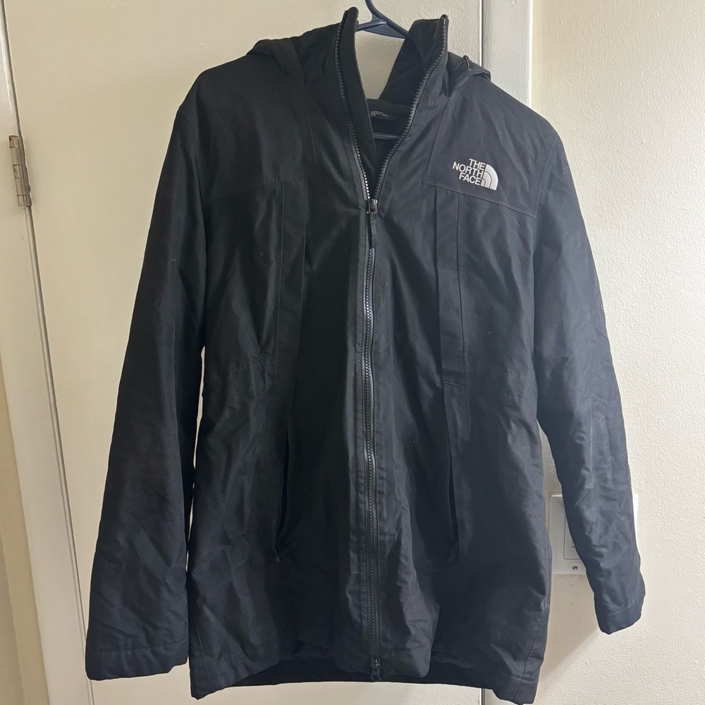 The North Face Black Raincoat Lightweight Water-Resistant